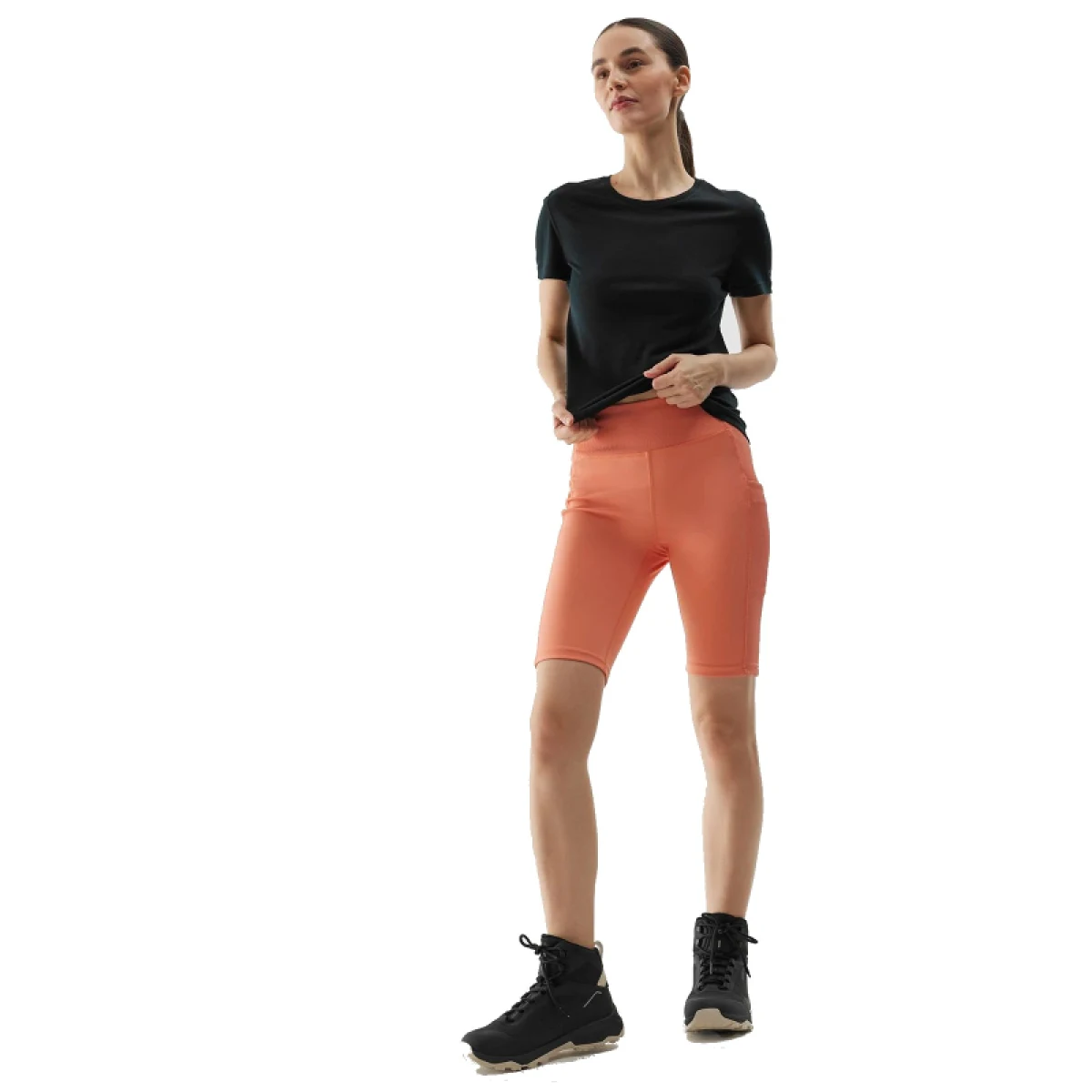 Dámské turistické kraťasy 4F SHORTS FNK-4FWSS24TFSHF547-64S-SALMON CORAL · záber 4