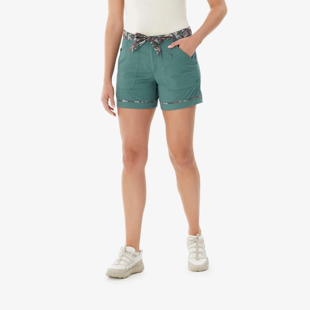 QUECHUA Dámske turistické šortky so 6 vreckami NH500 zelené 2XL · záber 1