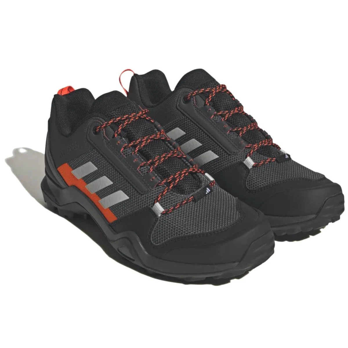 Adidas Terrex Ax3 - 42 ⅔ · záber 4