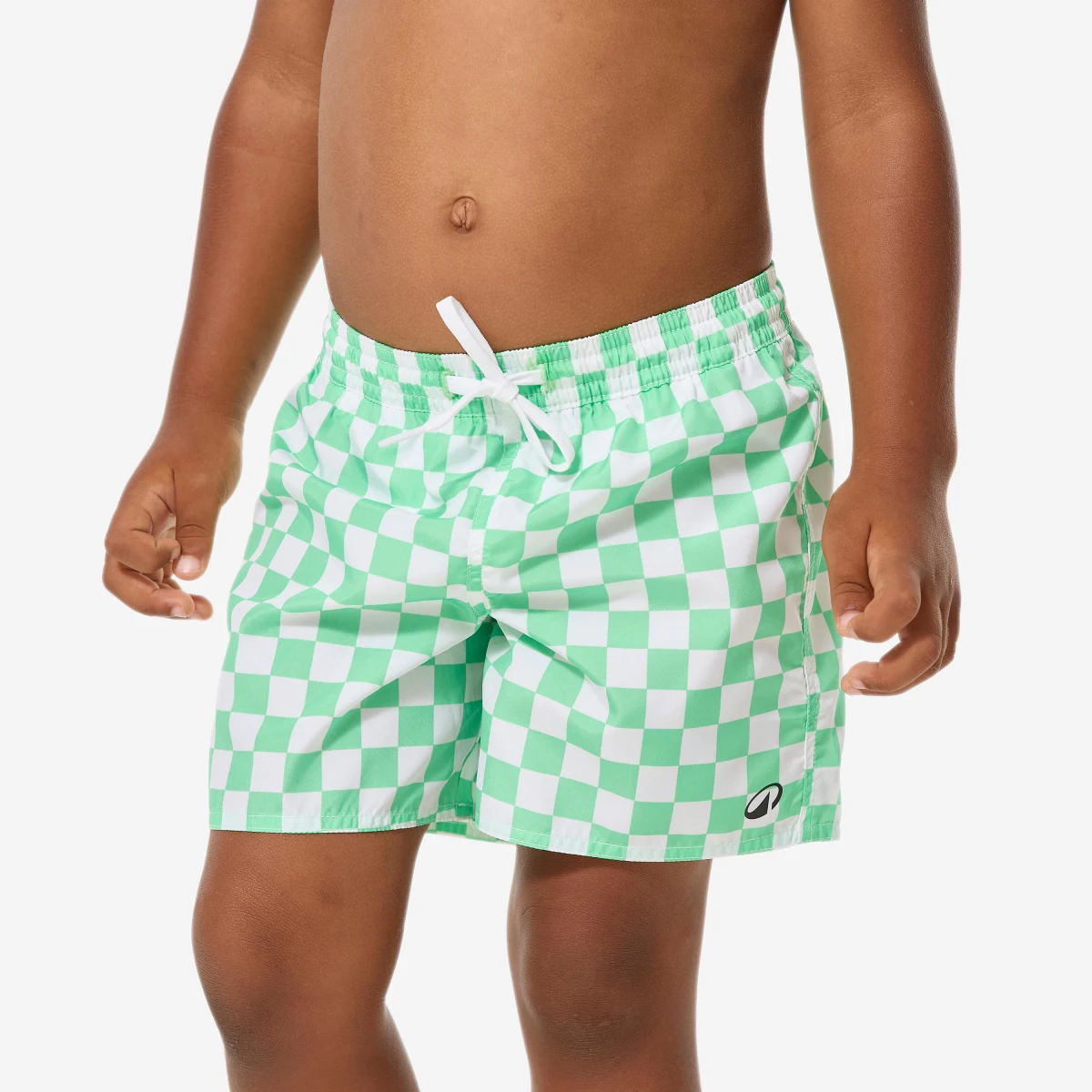 DECATHLON Detské plážové šortky 100 kockované zelené 5-6 r (113-122 cm) · záber 1