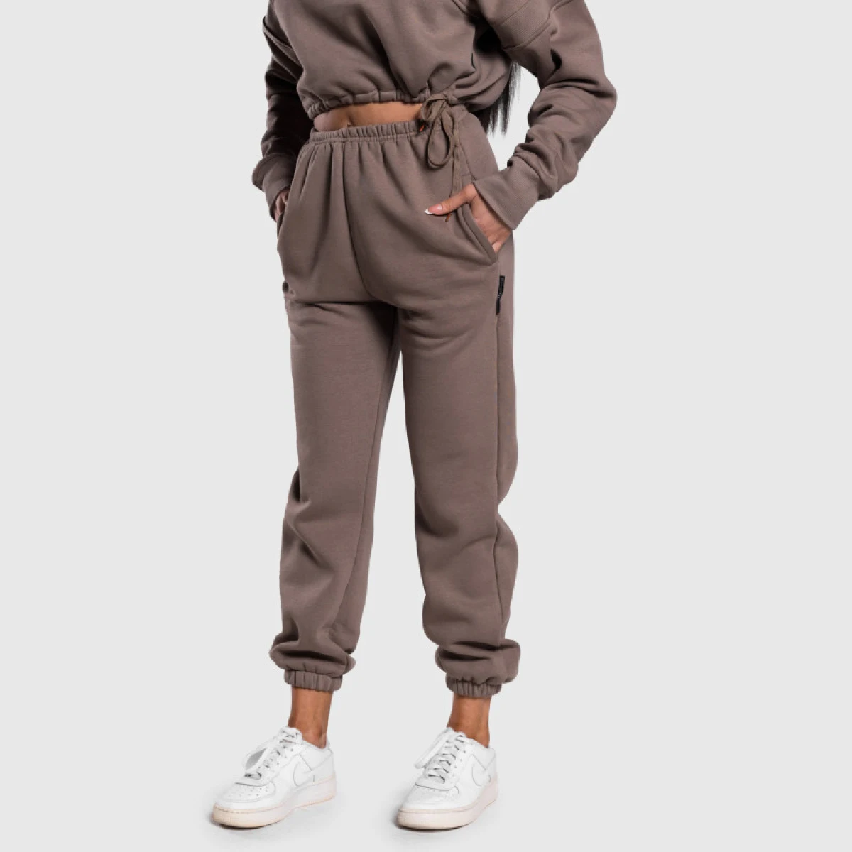 Dámske oversized tepláky Iron Aesthetics Simone, hnedé · záber 2