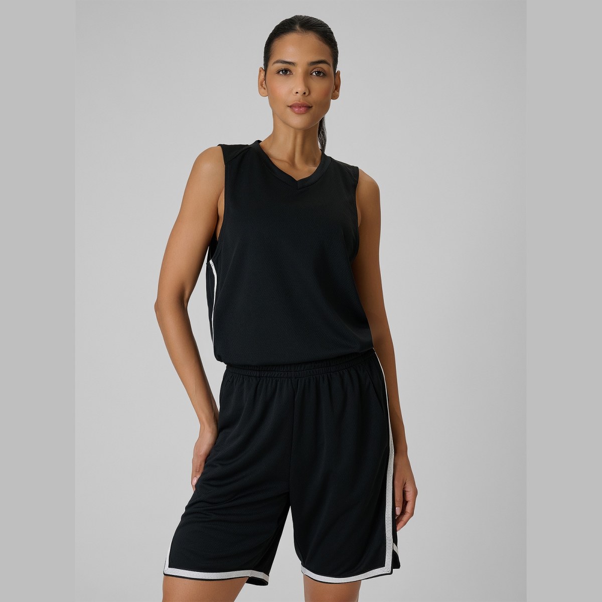 Unisex rýchloschnúce basketbalové loose tričko - čierne · záber 2
