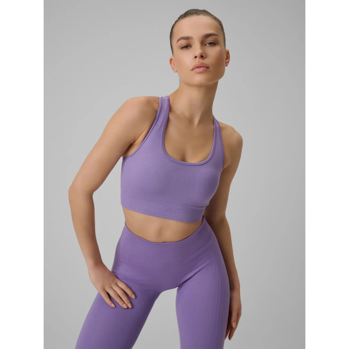 Dámska tréningová športová podprsenka 4F SPORT BRA F242-51S-VIOLET · záber 2