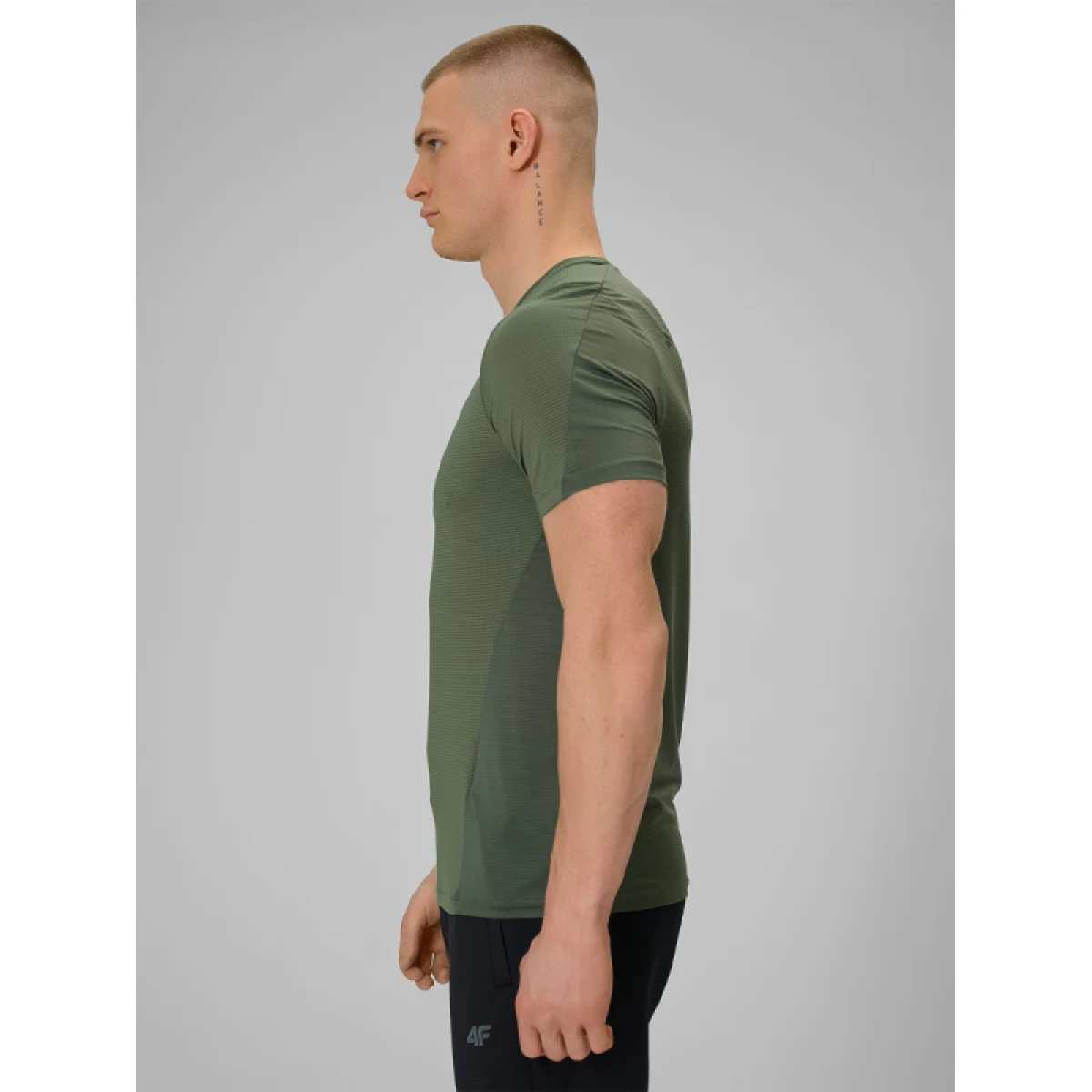 Pánske bežecké tričko s krátkym rukávom 4F TSHIRT FNK M1775-43S-KHAKI · záber 3