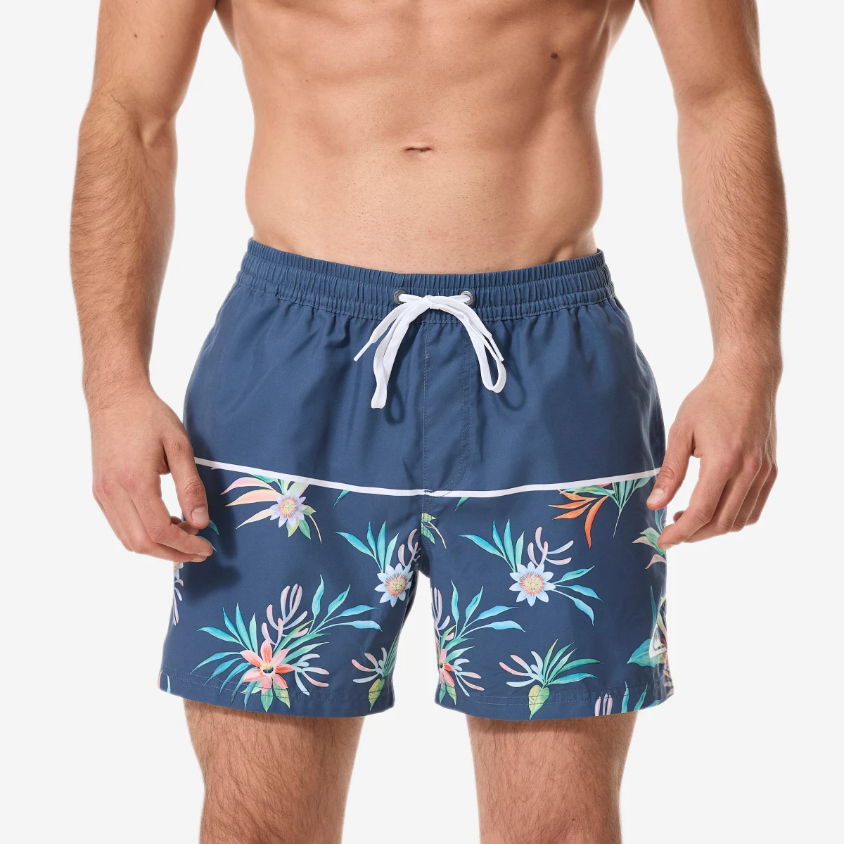 QUIKSILVER QUIKSILVER boardové šortky krátke 15" tmavomodré M · záber 1