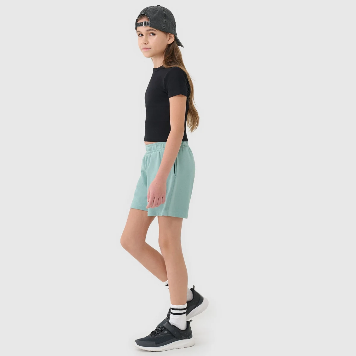 Dívčí teplákové kraťasy 4F JUNIOR SHORTS CAS F470-47S-MINT · záber 8