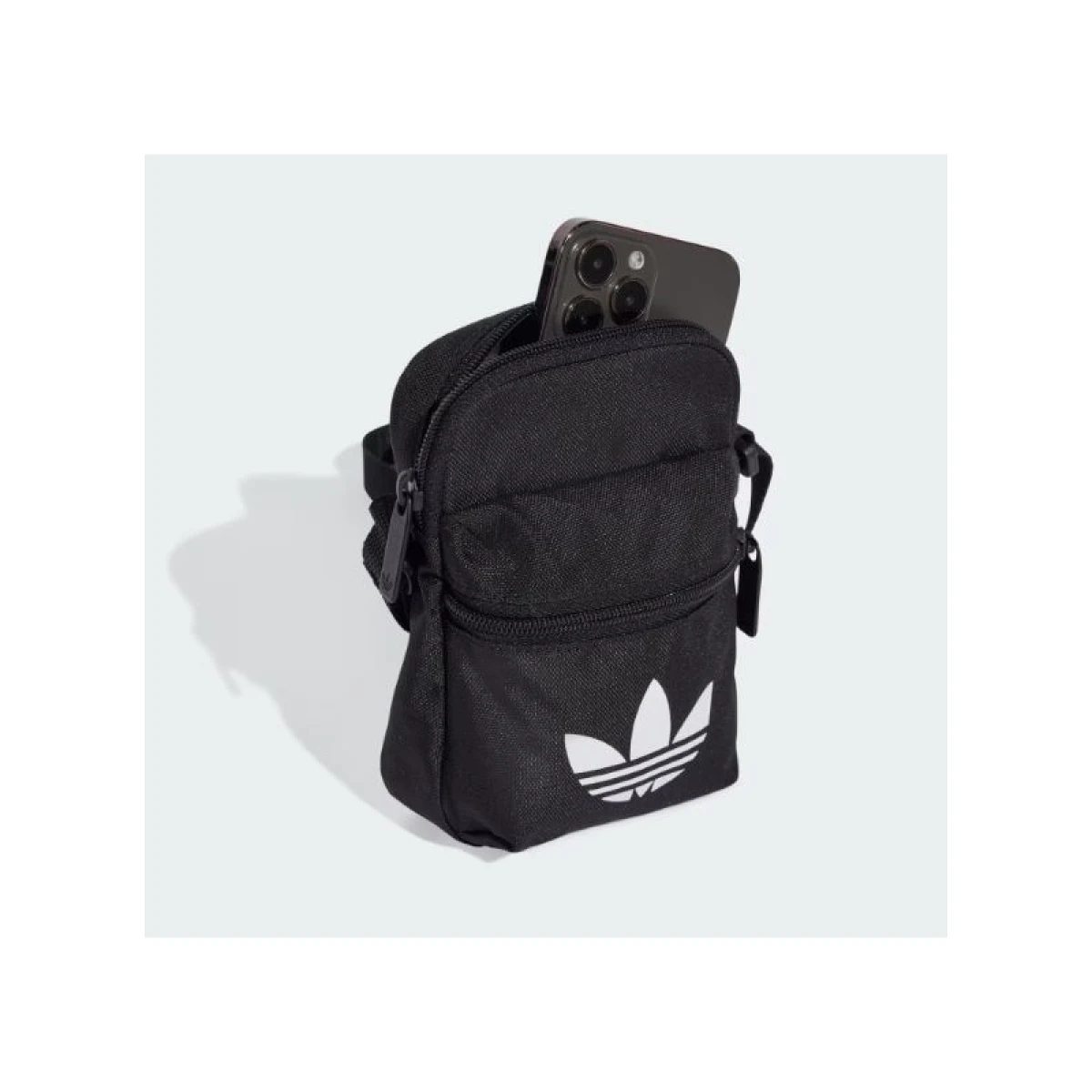Malá taška cez rameno ADIDAS Adicolor FB black white · záber 4