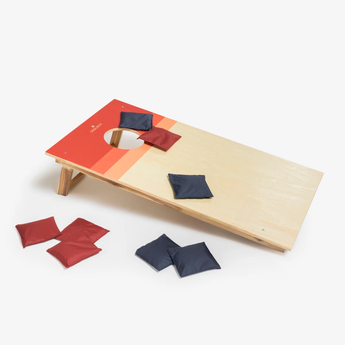 DECATHLON Kompaktná hra Cornhole pripravená na použitie bez · záber 1
