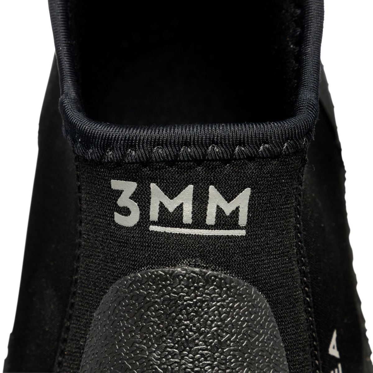 DECATHLON Neoprénové topánky nízke 3 mm čierne 44-45 · záber 2