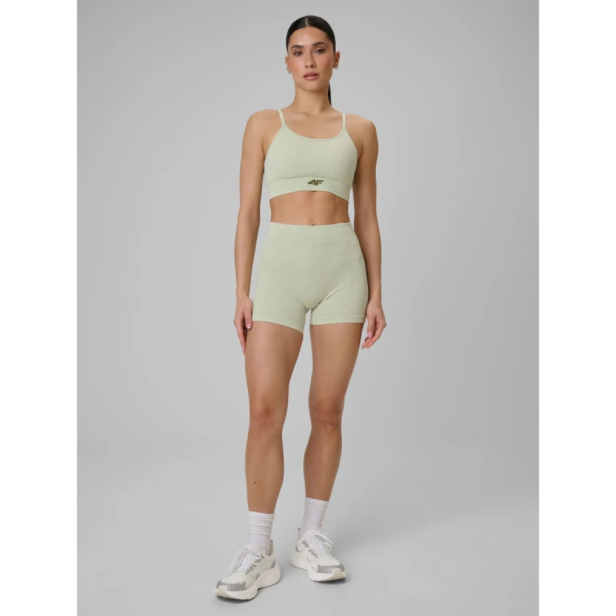 Dámské tréninkové kraťasy 4F SHORT TIGHTS FNK F072-42A LIGHT GREEN ALLOVER · záber 3