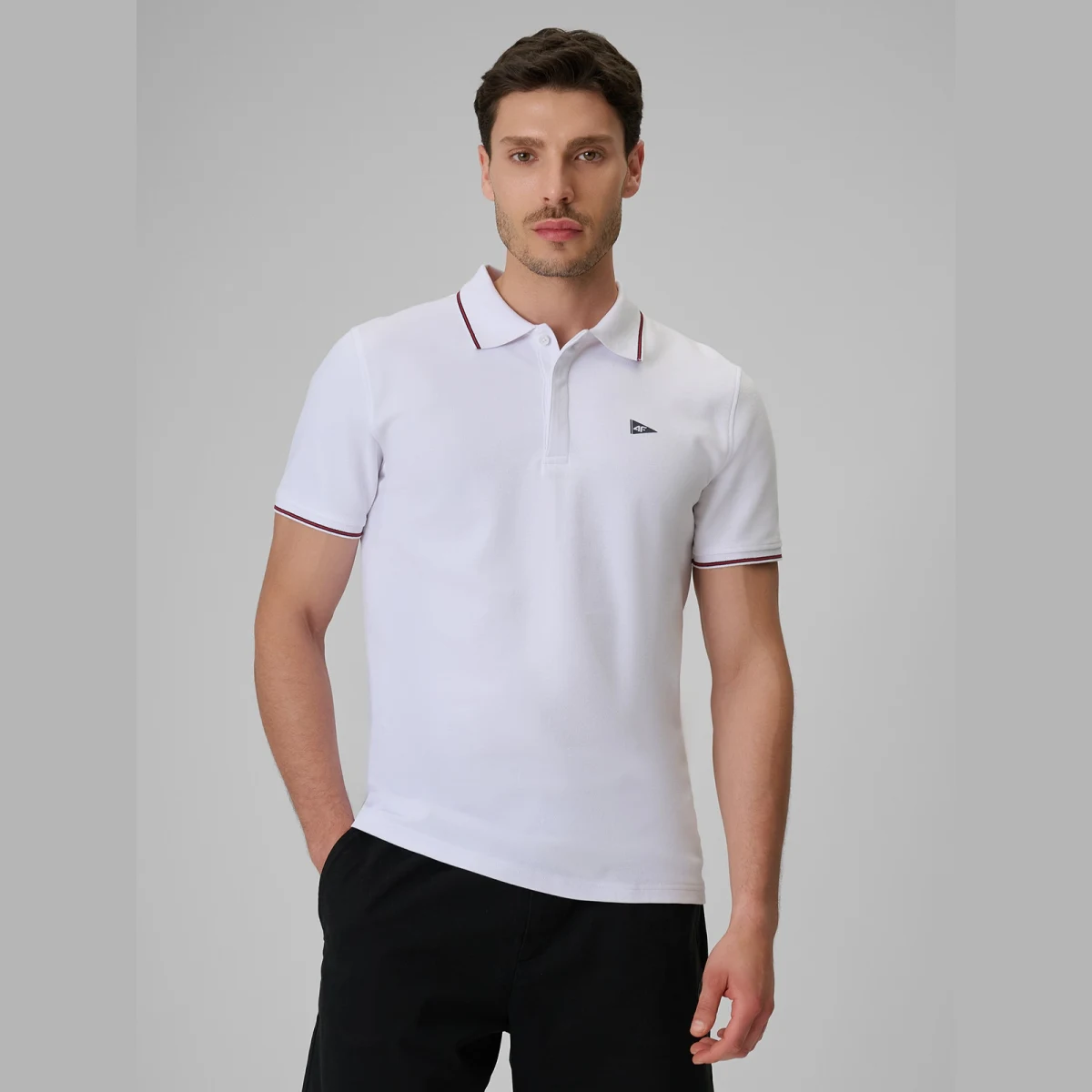 Pánske polo tričko regular - biele - Farba: biela | Pohlavie: Pánske · záber 1