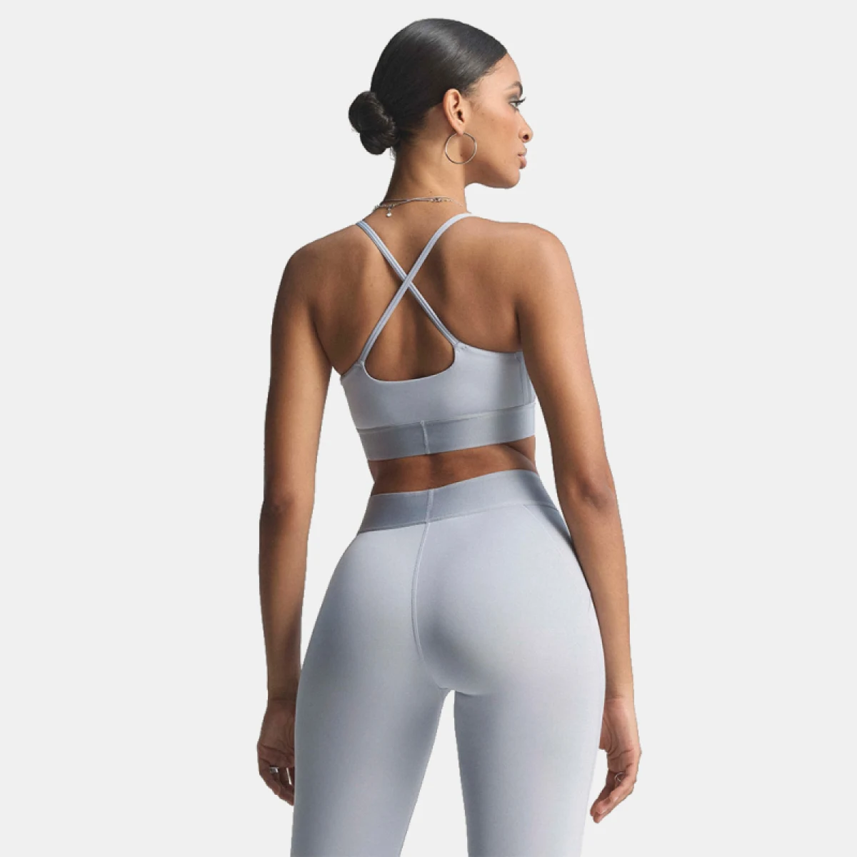 Dámská sportovní tréninková podprsenka ADIDAS HYG SHN BRALETT HALSIL GREY · záber 3