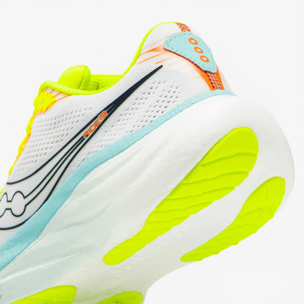 SAUCONY SAUCONY Ride 19 dámska bežecká obuv bielo-farebná 39 · záber 2