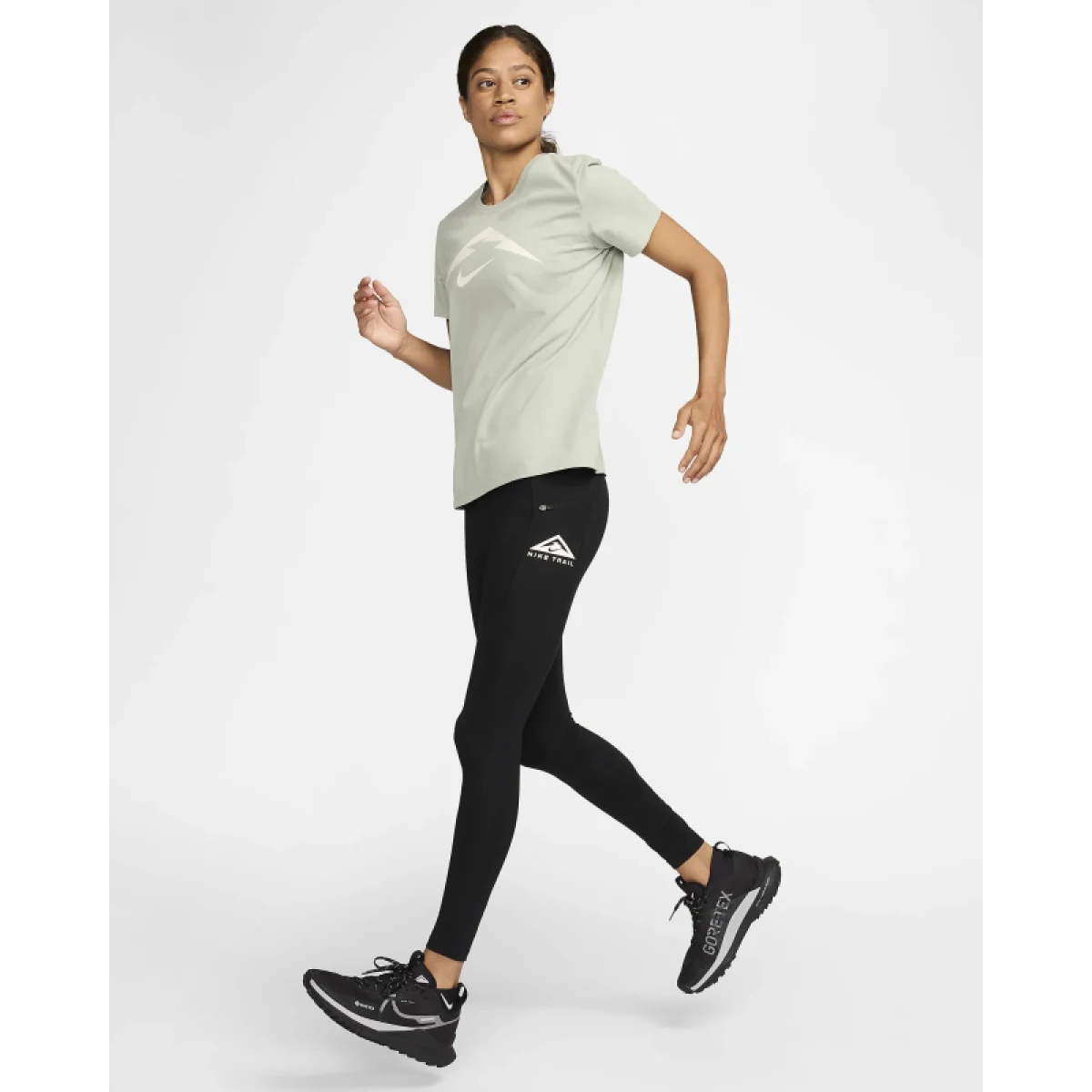 Dámské turistické tričko s krátkým rukávem NIKE W NK DF TRAIL TEE-370 JADE HORIZON · záber 4