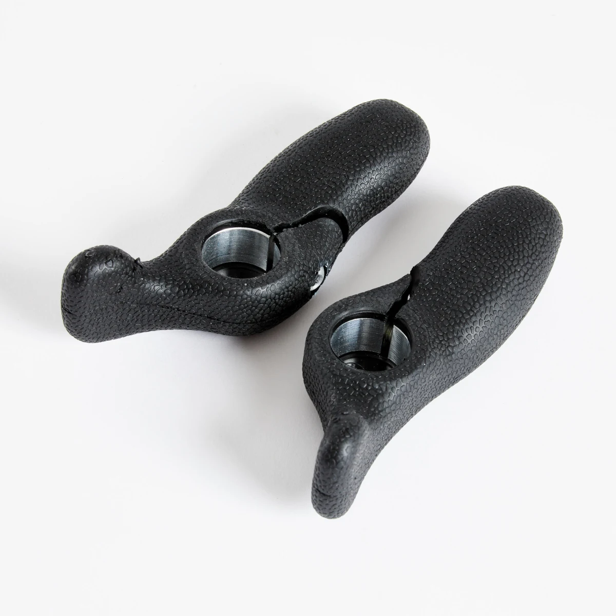 DECATHLON Ergonomické rohy na riadidlá čierne ...... · záber 2