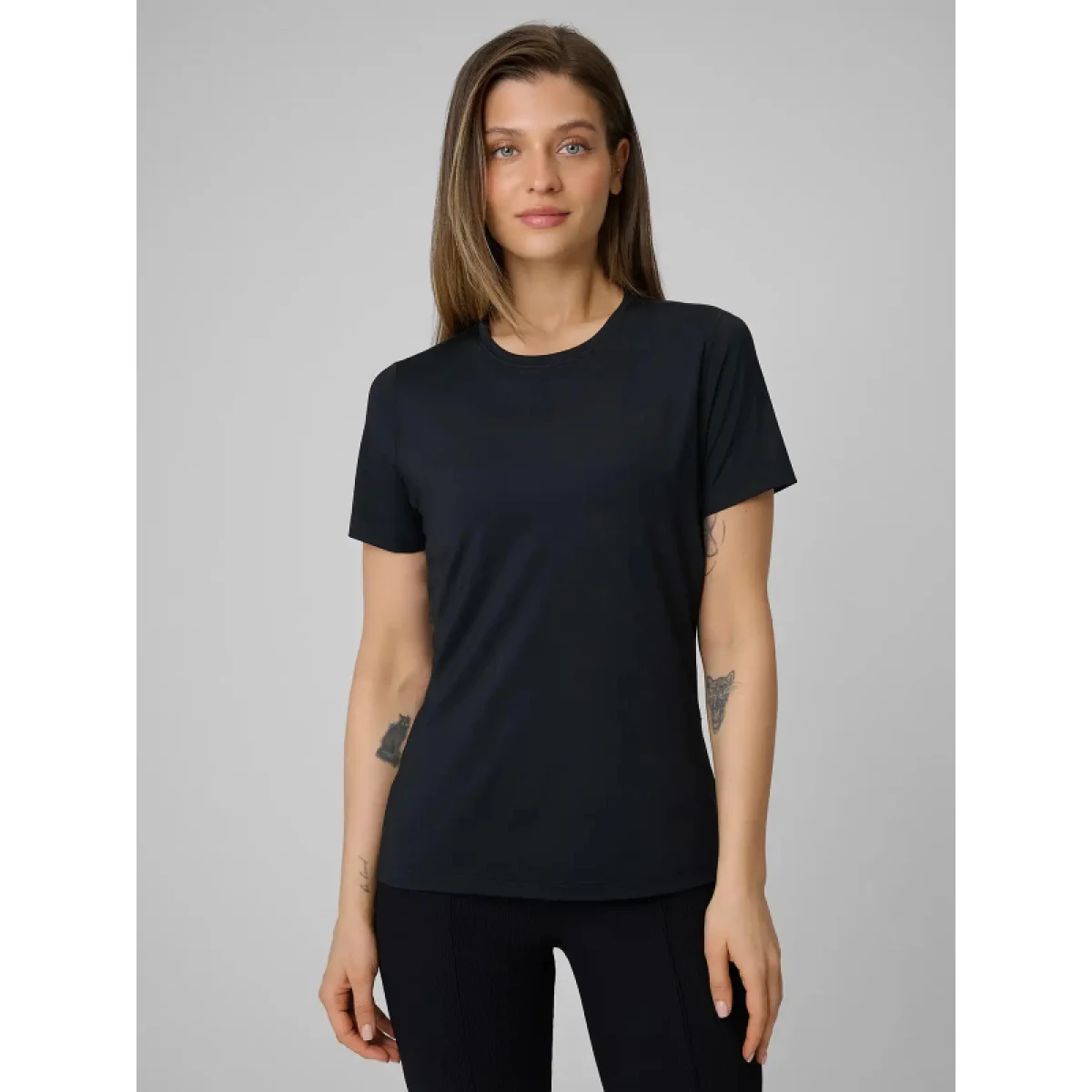 Dámske tréningové tričko s krátkym rukávom 4F TSHIRT FNK F1846-20S-DEEP BLACK · záber 2