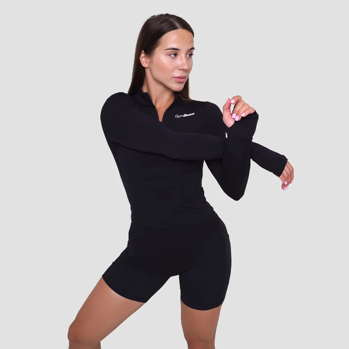 GymBeam Dámský sportovní top Ignite Black - Velikost: L | Barva: Čierna | Hmotnost: 0,18 kg | Balení: 80 · záber 3
