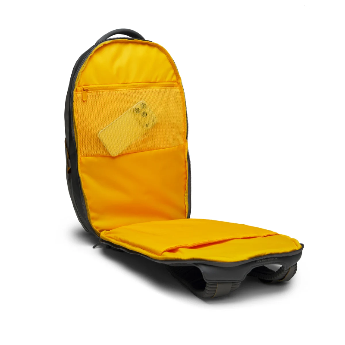 Batoh UNDER ARMOUR No Weigh Backpack-GRY · záber 4