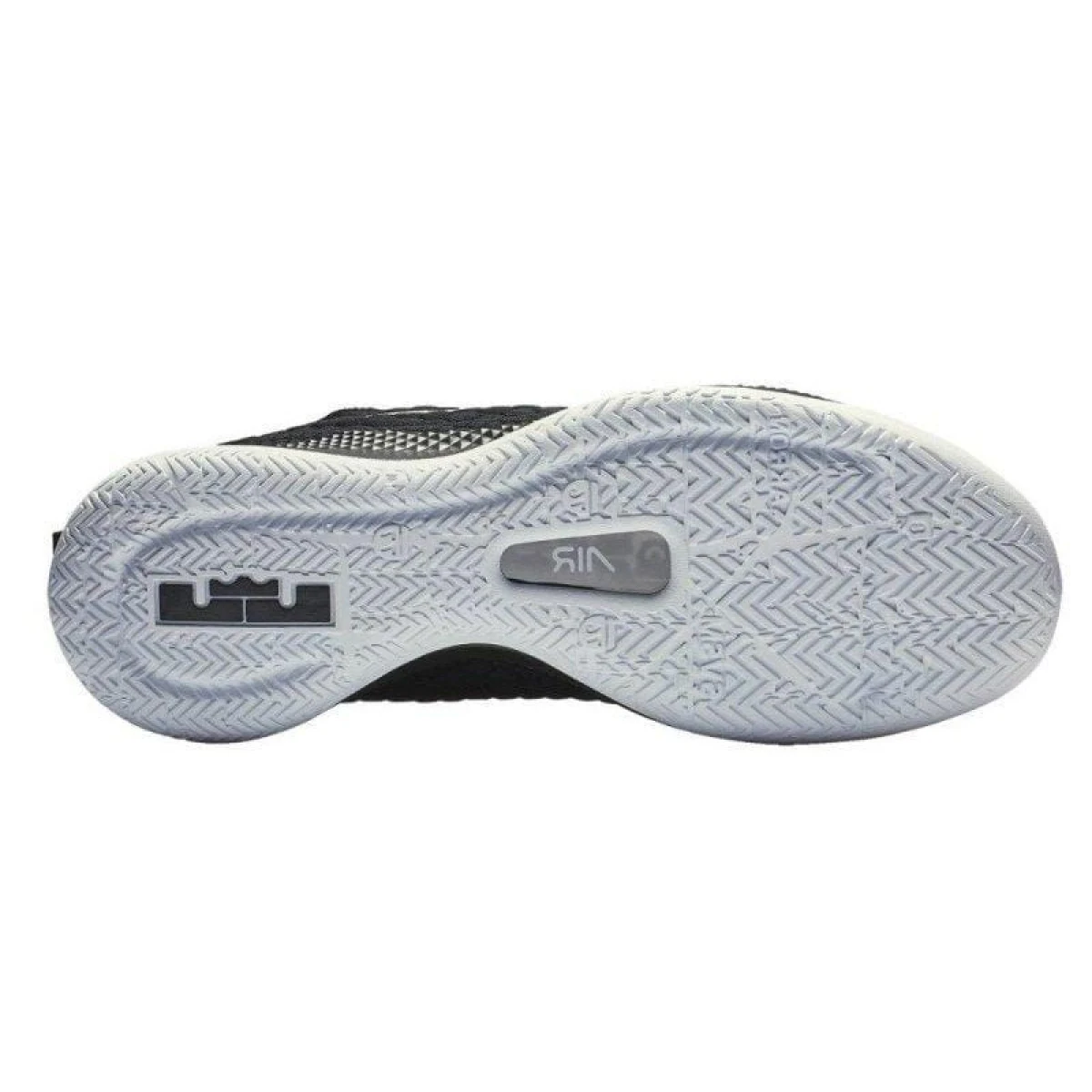 Nike LeBron Witness III - 40,5 · záber 5