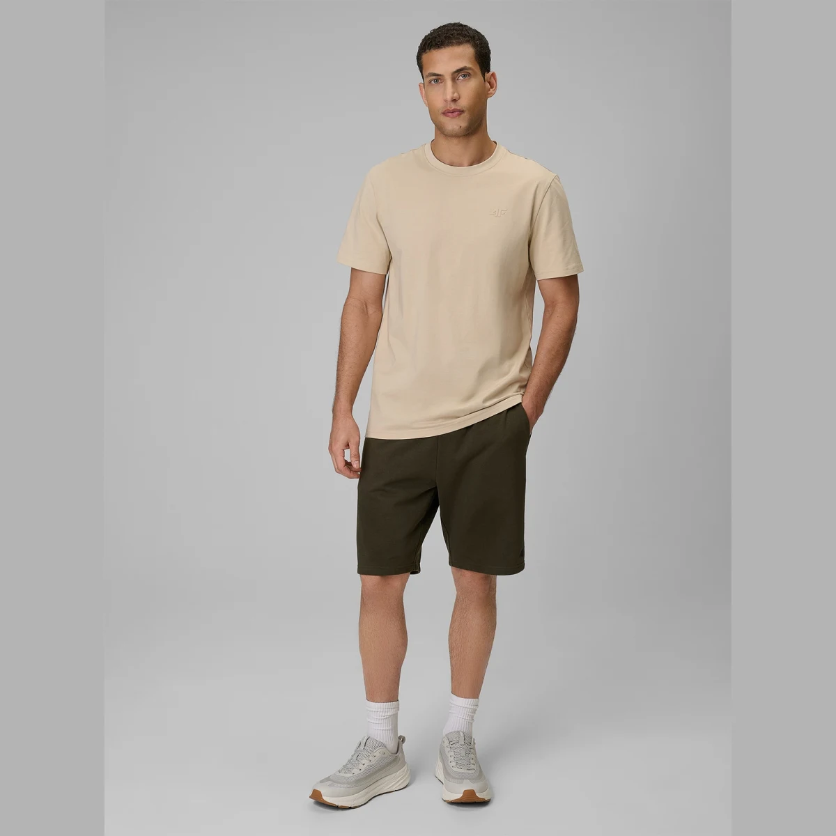 T-shirt regular hladký pánský - béžový · záber 2