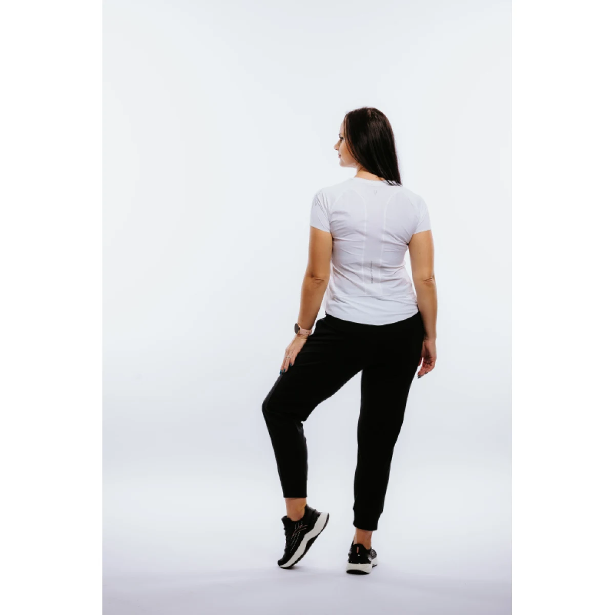 Dámske tepláky ANTA Knit Ankle Pants-862227337-2-SS22_Q2-Basic Black · záber 3