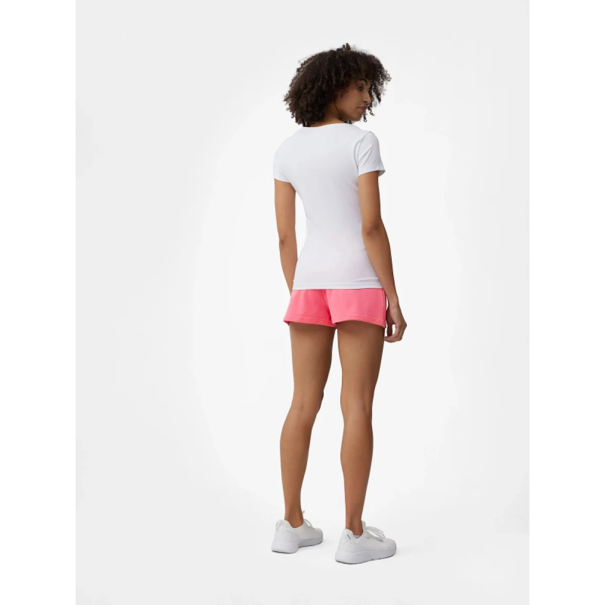 Női sportos rövidnadrágok 4F SHORTS CAS F175-63S-CORAL · záber 4