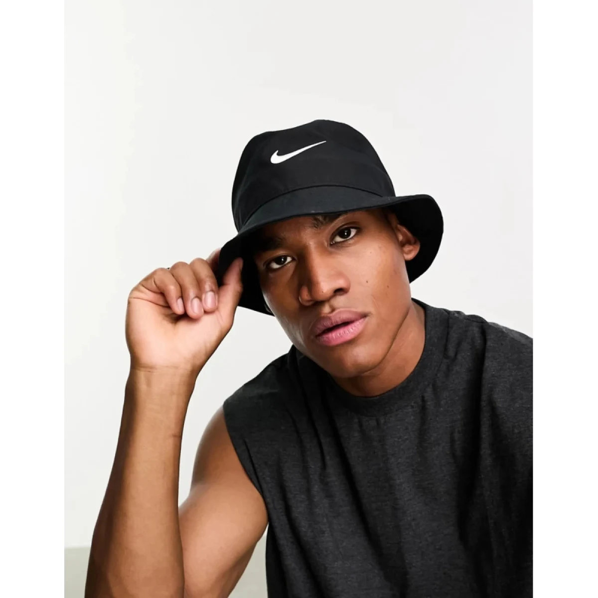 Klobúk NIKE U NK APEX BUCKET SQ SWSH L · záber 5