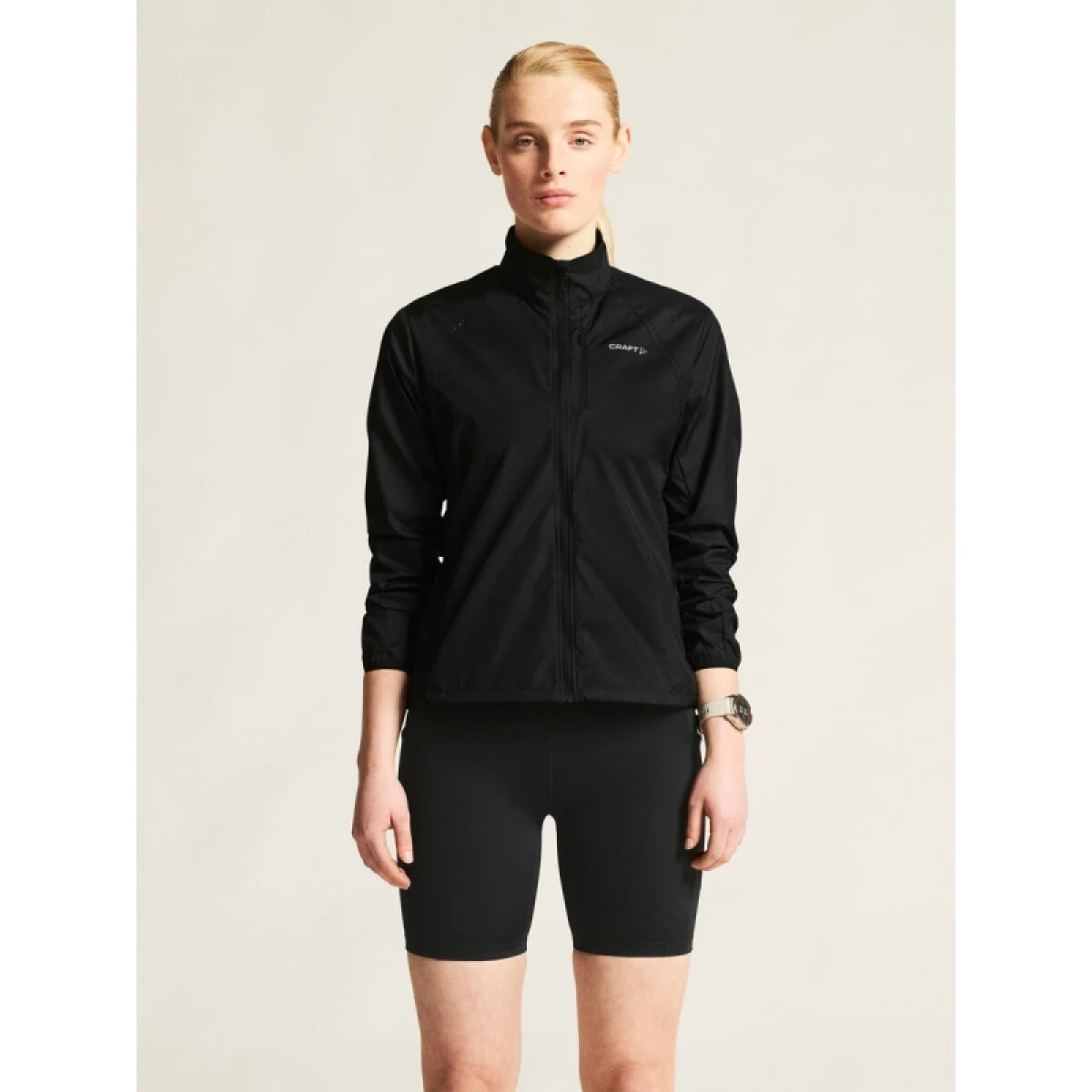 Dámska bežecká bunda CRAFT ESSENCE WIND JACKET 2 W · záber 2