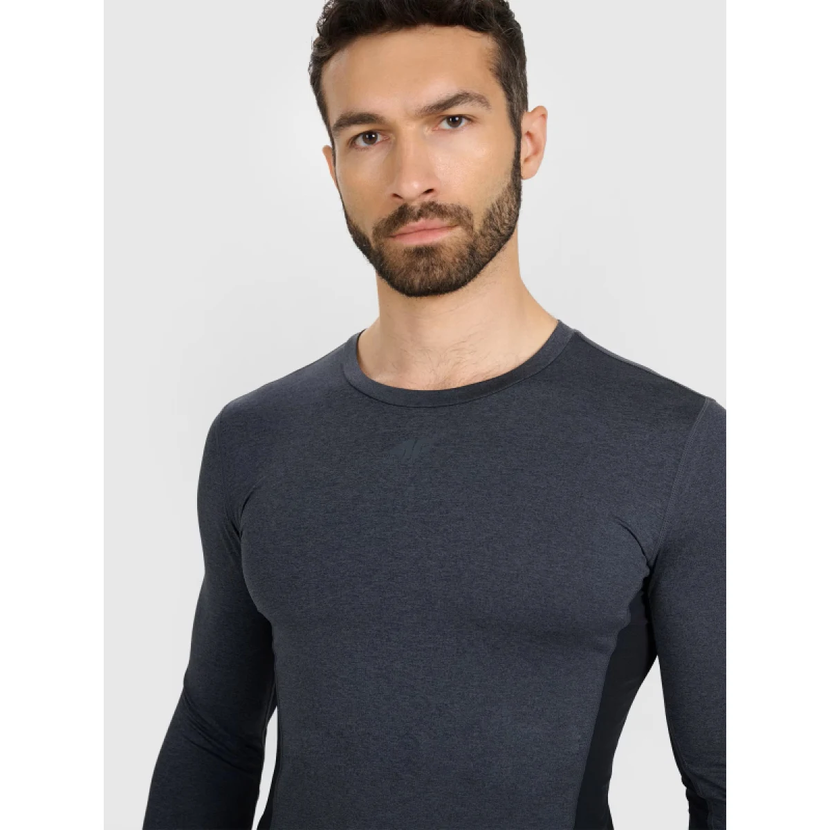 Pánske tréningové tričko s dlhým rukávom 4F LONGSLEEVE FNK M507-WMM00TFLOM507-22M-ANTHRACITE MELANGE · záber 5