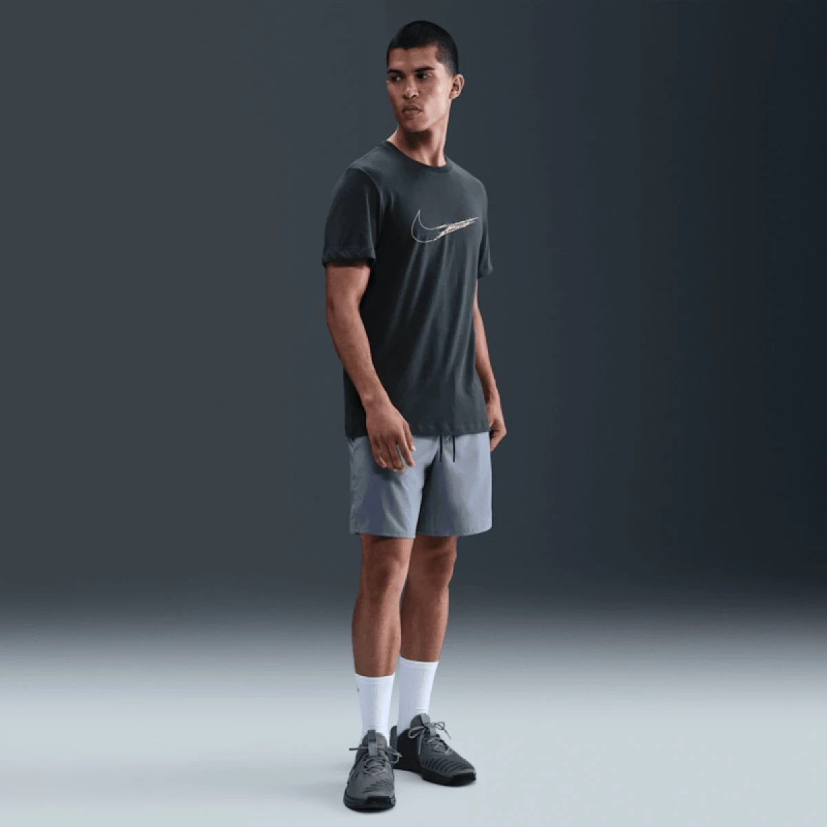 Pánske tričko s krátkym rukávom NIKE M NK DF TEE HBR SEAWEED LT LEMON TWIST · záber 2