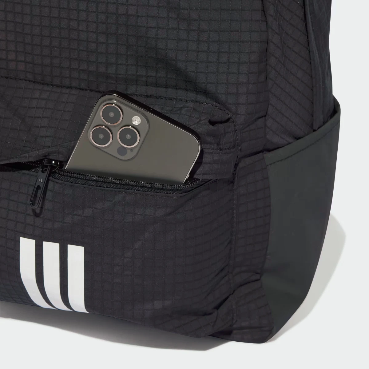 Adidas Essentials 3-pruhový batoh Back To School 2 · záber 5