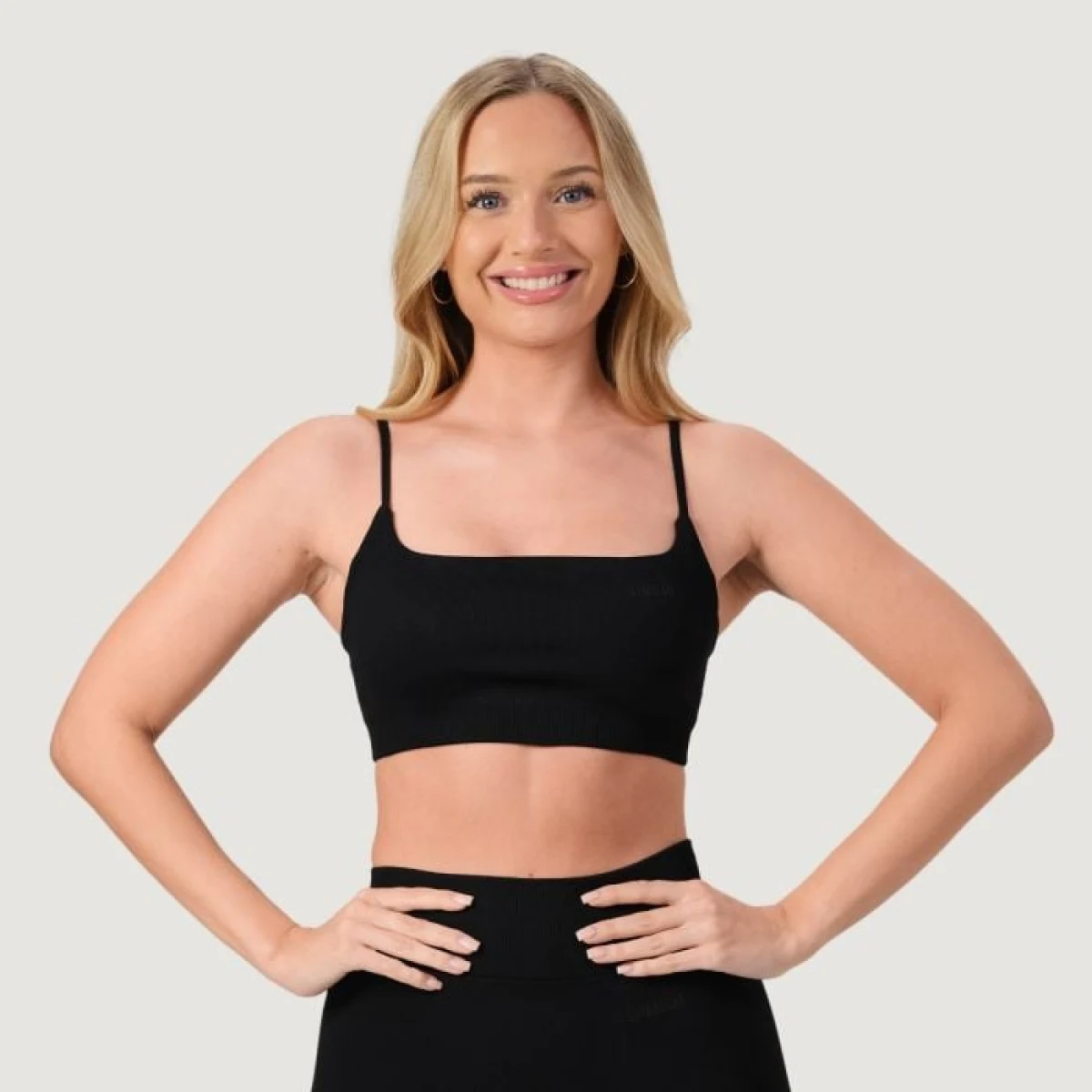 Безшевен спортен сутиен NEO Black - GymBeam - Размер: XS | Тегло: 0,091 g | Опаковка: 123 · záber 1