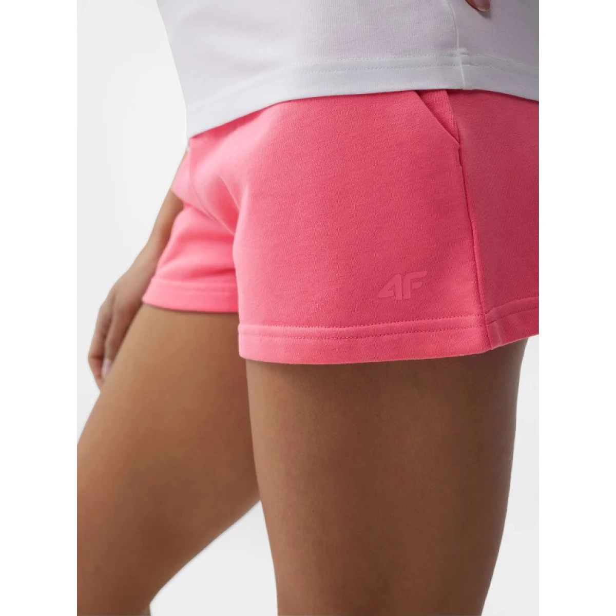 Női sportos rövidnadrágok 4F SHORTS CAS F175-63S-CORAL · záber 5