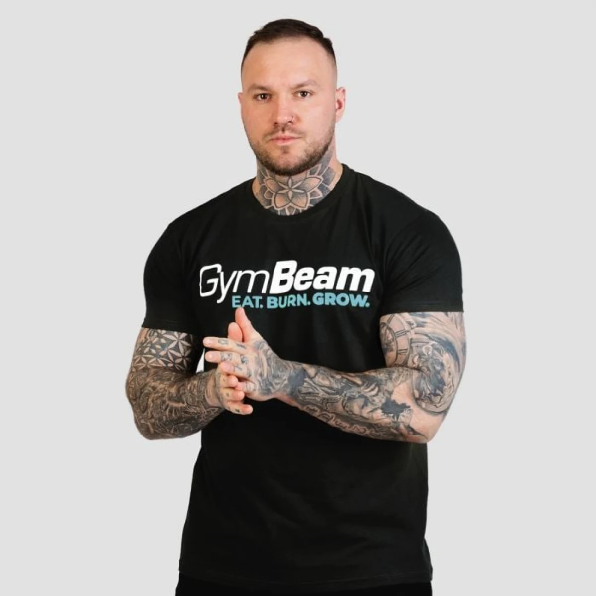 Тениска Grow Black - GymBeam - Тегло: 0,22 g | Опаковка: 100 · záber 1