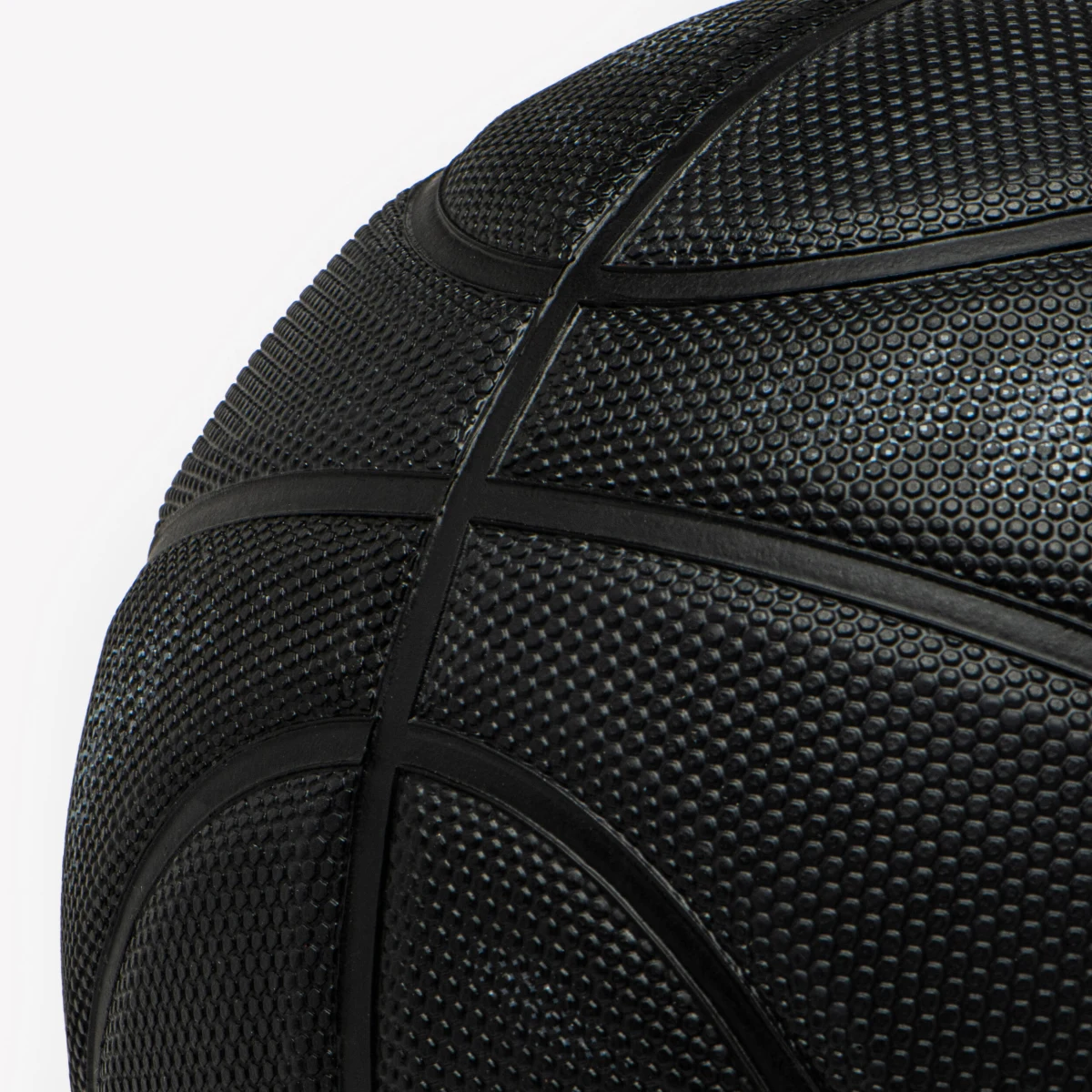 KIPSTA Pánska basketbalová lopta Resist na vonkajšie ihriská veľ. 7 čierna 7 · záber 2