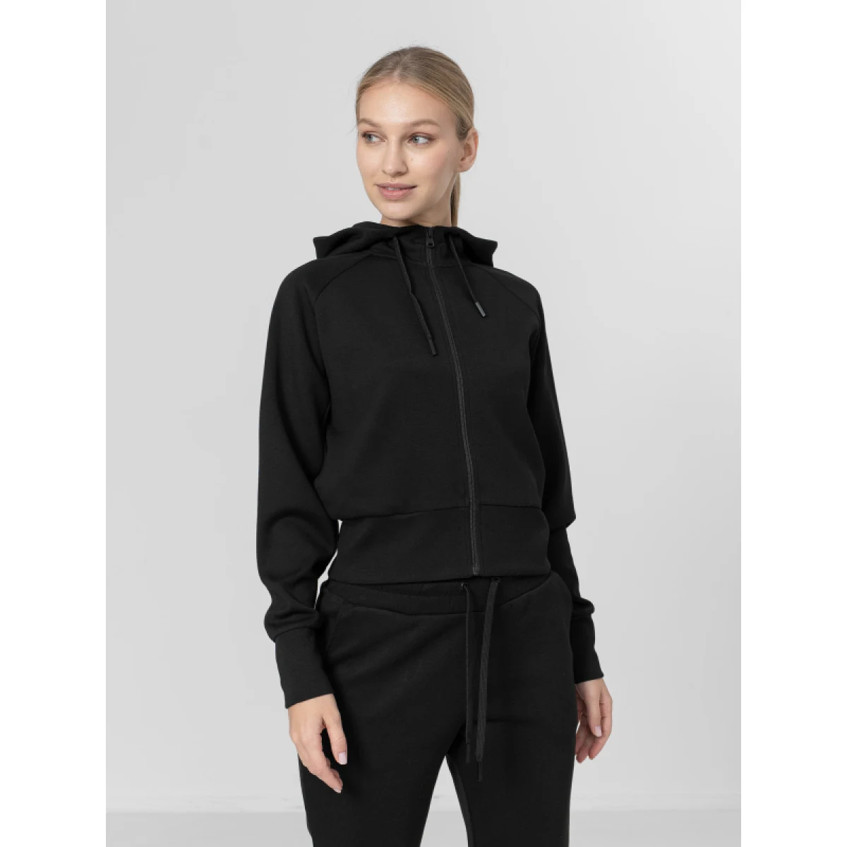 Dámská mikina se zipem 4F WOMENS SWEATSHIRT BLD027-20S-DEEP BLACK · záber 2