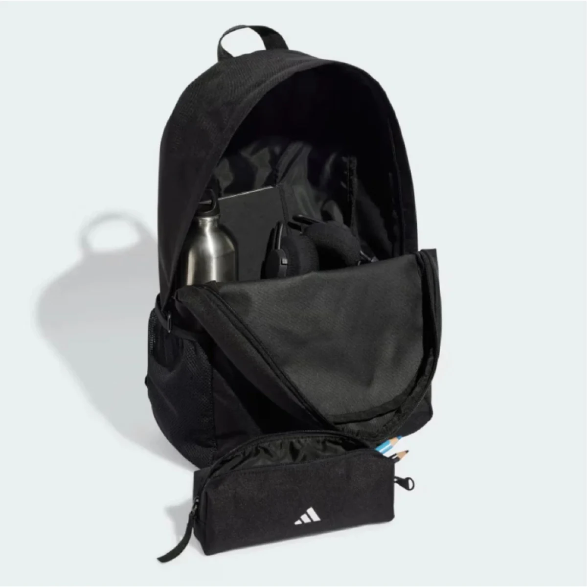 Batoh ADIDAS CLSC PCASE BP BLACK WHITE · záber 3