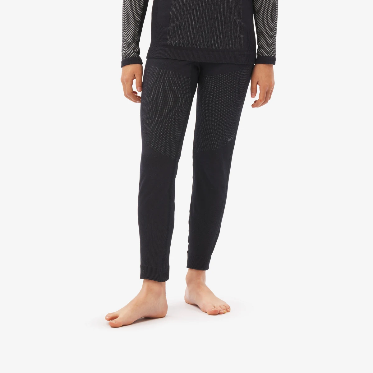 QUECHUA Detské bezšvové spodné termolegíny 900 Seamless na 5-15 rokov tmavomodré 8-9 r (131-140 cm) · záber 1