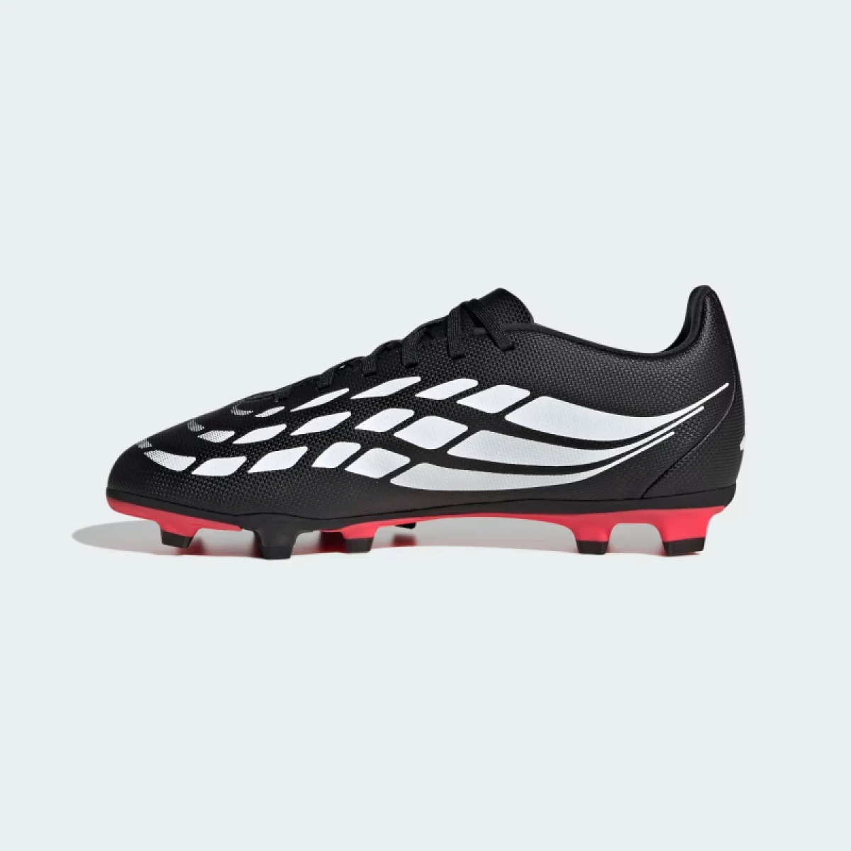 Chlapčenské futbalové kopačky outdoorové ADIDAS Predator Club Jr FG MG core black cloud white lucid red · záber 3