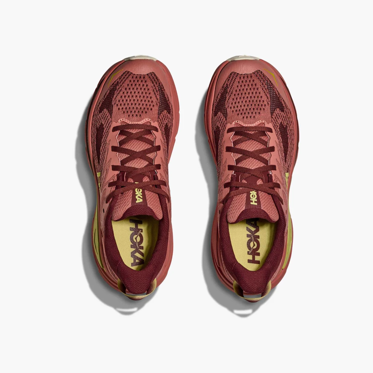 Hoka Challenger 8 W - Velikost: 40 | Barva: Červená · záber 4
