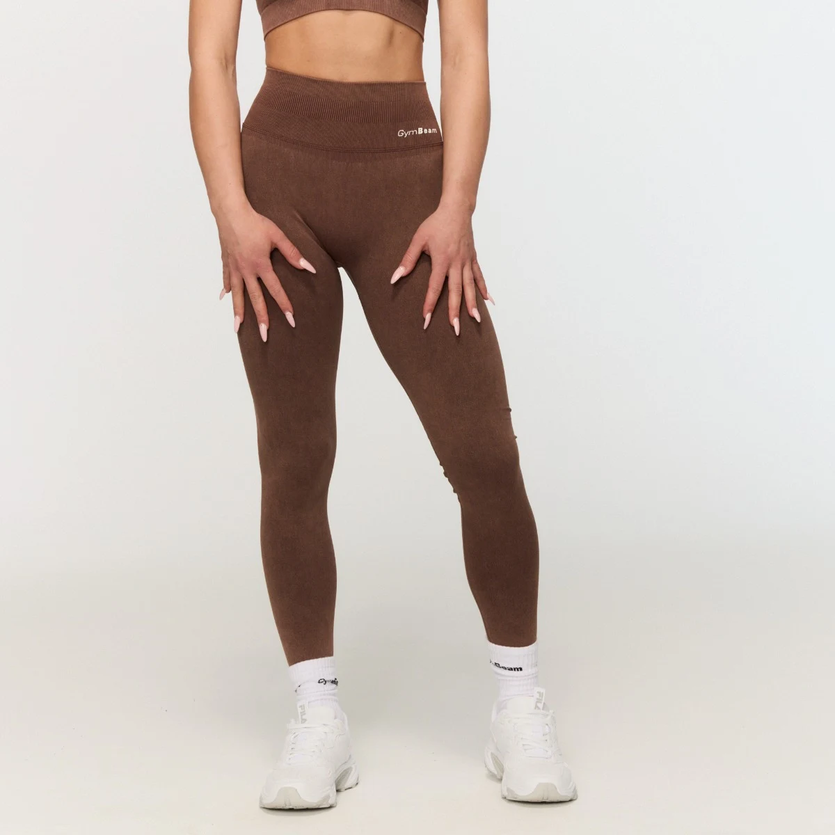 GymBeam Women‘s Fierce Seamless Leggings Brown - Veličina: XS | Boja: Smeđa | Težina: 0,12 g | Pakiranje: 80 · záber 2