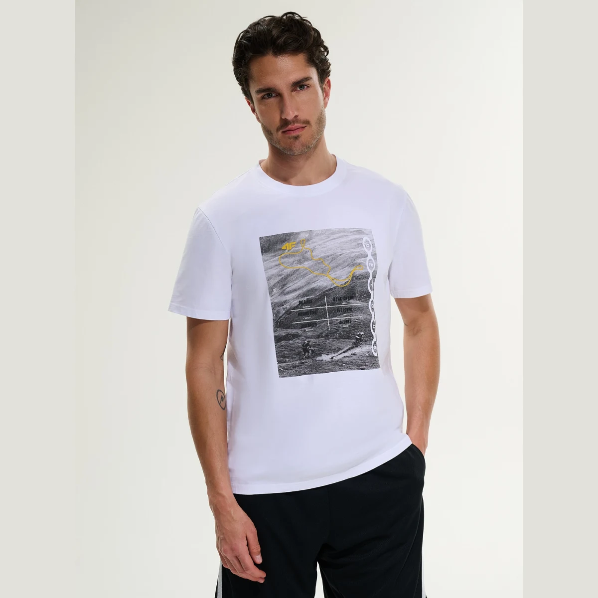 T-shirt regular s potlačou pánsky - biely · záber 7
