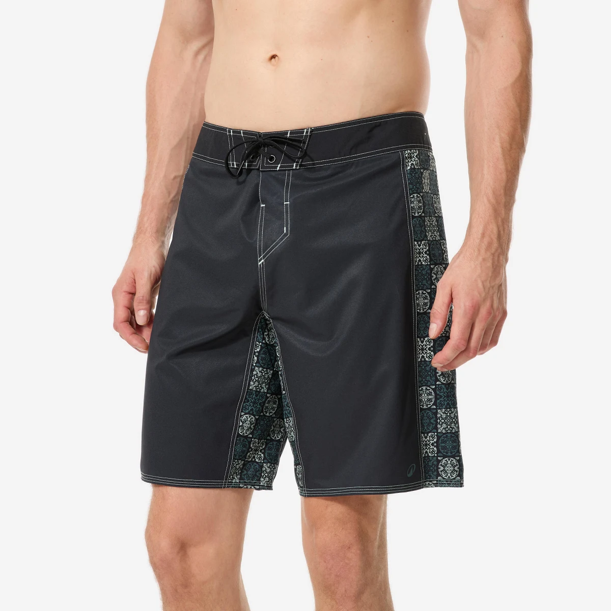 DECATHLON Pánske boardové šortky na surfovanie 500 Arch Tao čierne L · záber 1