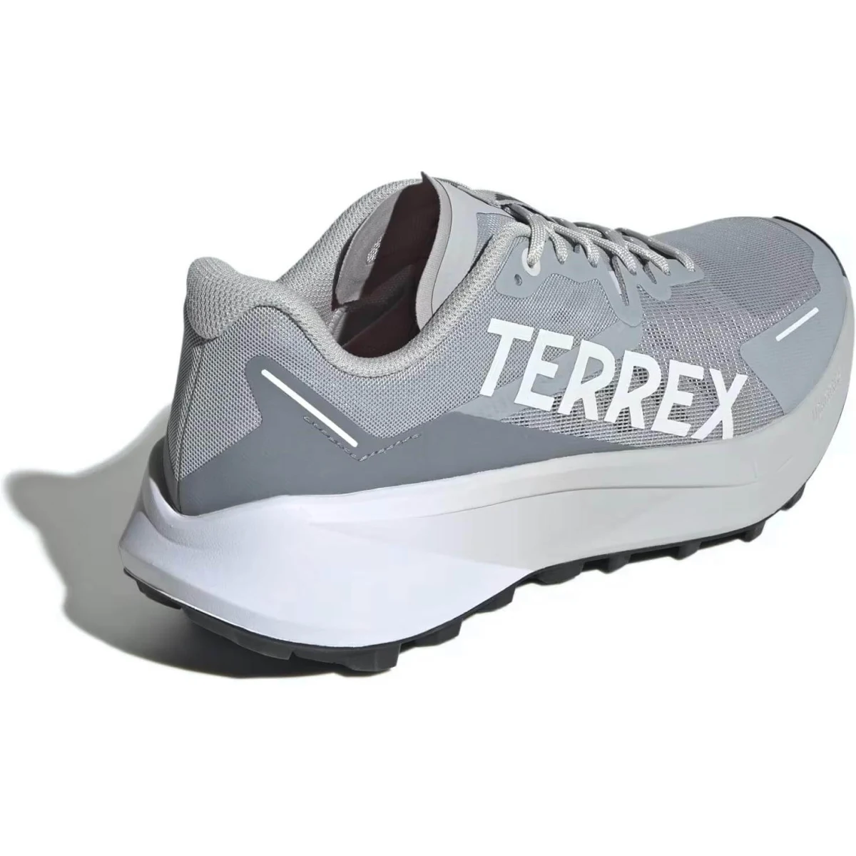 Adidas Terrex Agravic 3 Trail - 40 ⅔ · záber 3