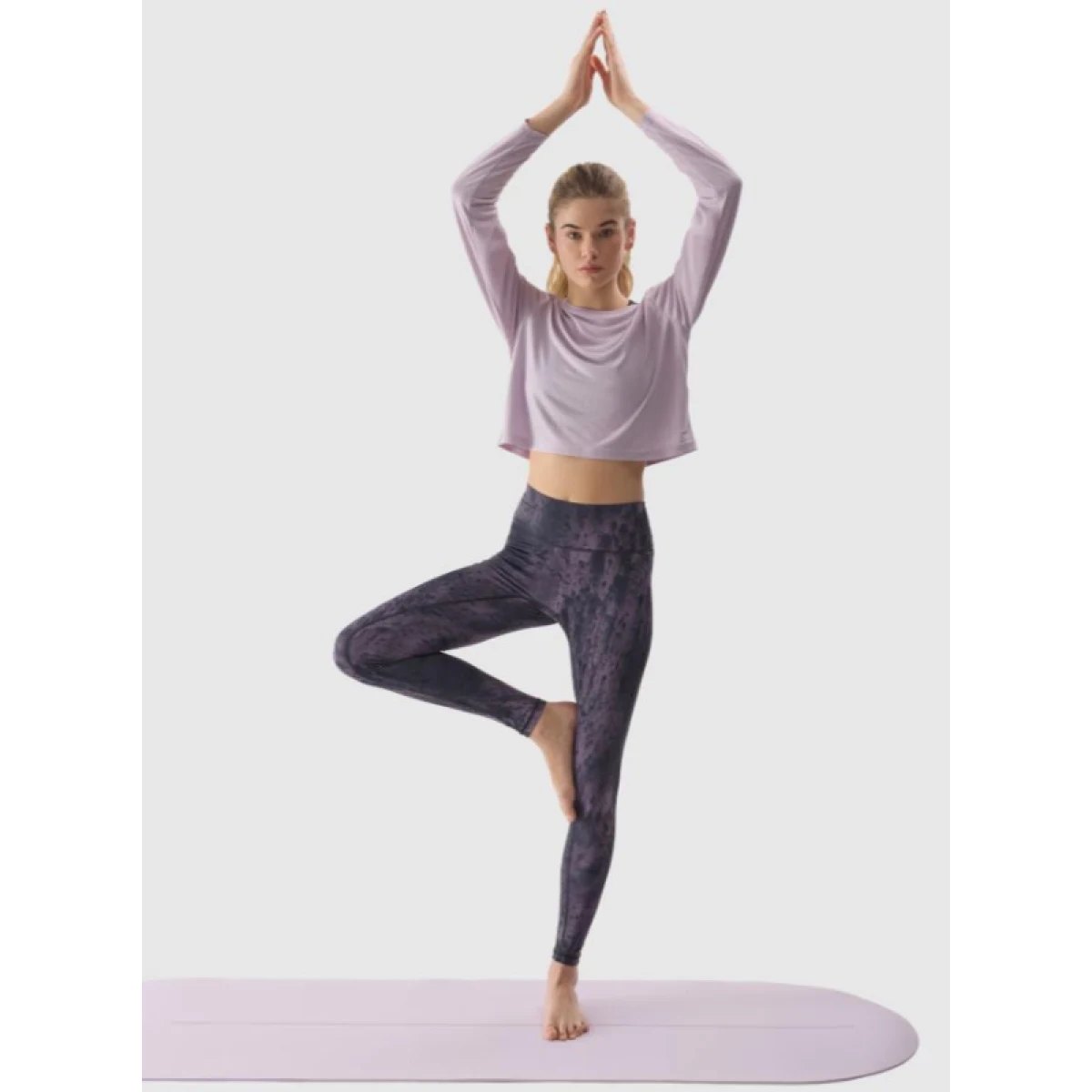 Dámské tréninkové tričko s dlouhým rukávem 4F LONGSLEEVE-WSS24TLONF250-52S-LIGHT VIOLET · záber 5