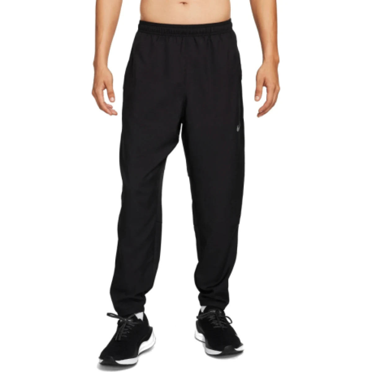 Pánske bežecké nohavice NIKE M NK DF CHALLENGR WVN PANT BLACK BLACK REFLECTIVE SILV · záber 1
