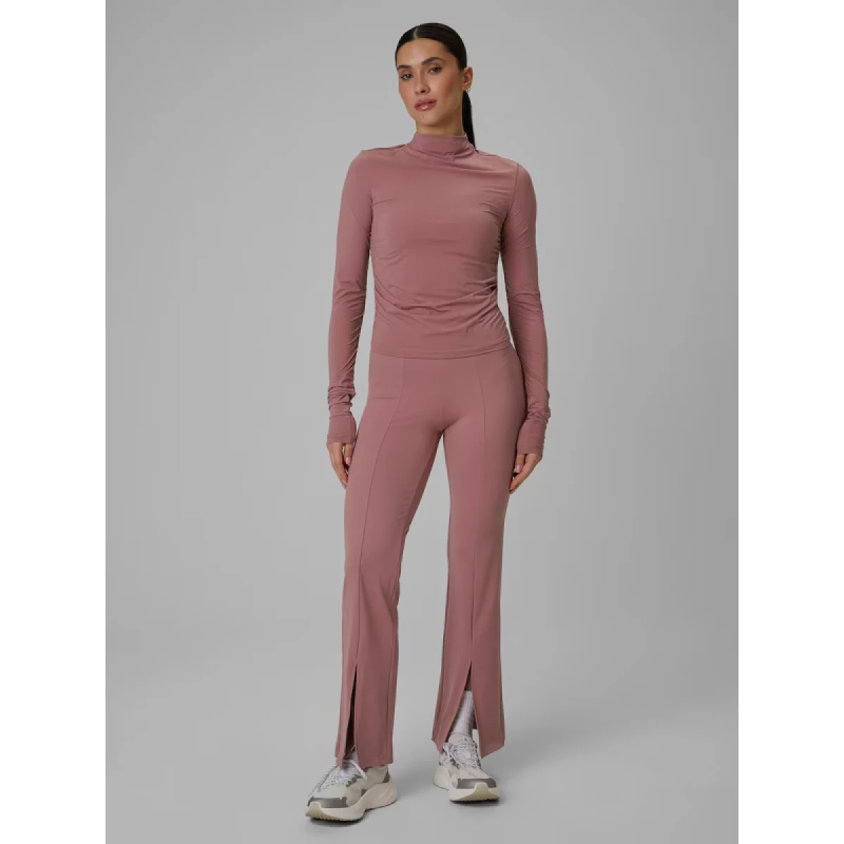 Dámské tréninkové tričko s dlouhým rukávem 4F LONGSLEEVE FNK F502-56S-LIGHT PINK · záber 5