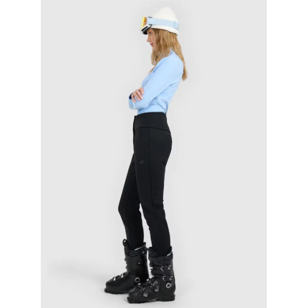 Dámské lyžařské softshellové kalhoty 4F TROUSERS FNK F0945-WAW25TFTRF0945-20S-DEEP BLACK · záber 3