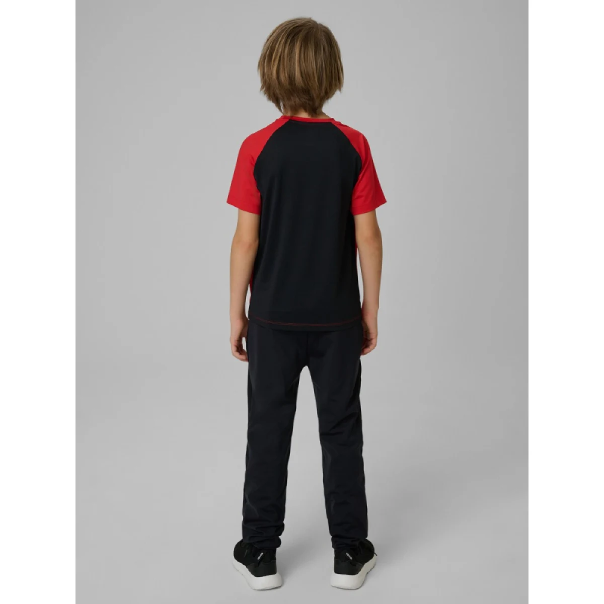 Chlapčenské tréningové tepláky 4F JUNIOR TROUSERS FNK M1152-20S-DEEP BLACK · záber 5