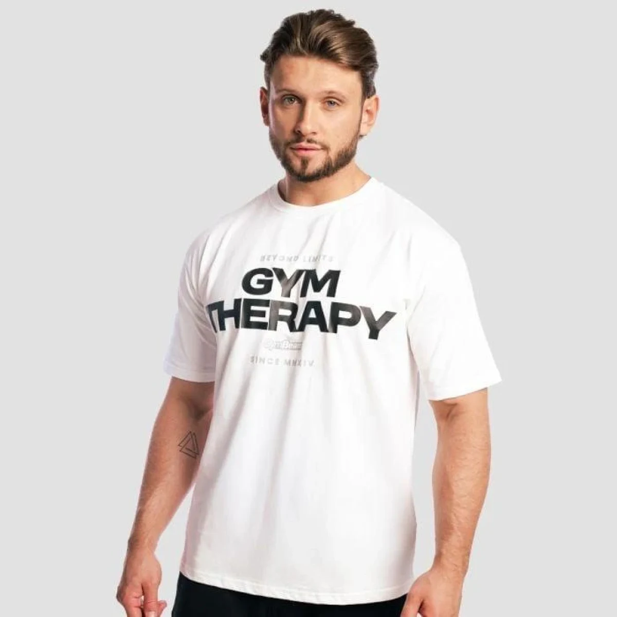 GymBeam Tričko Gym Therapy White - Velikost: S | Barva: biela | Hmotnost: 0,275 kg | Balení: 65 · záber 6
